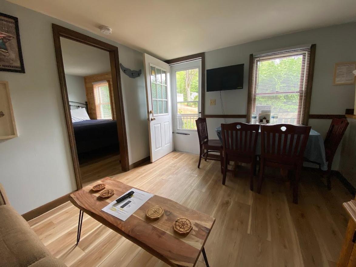 Pine Grove Cottages Линкольнвилл Экстерьер фото