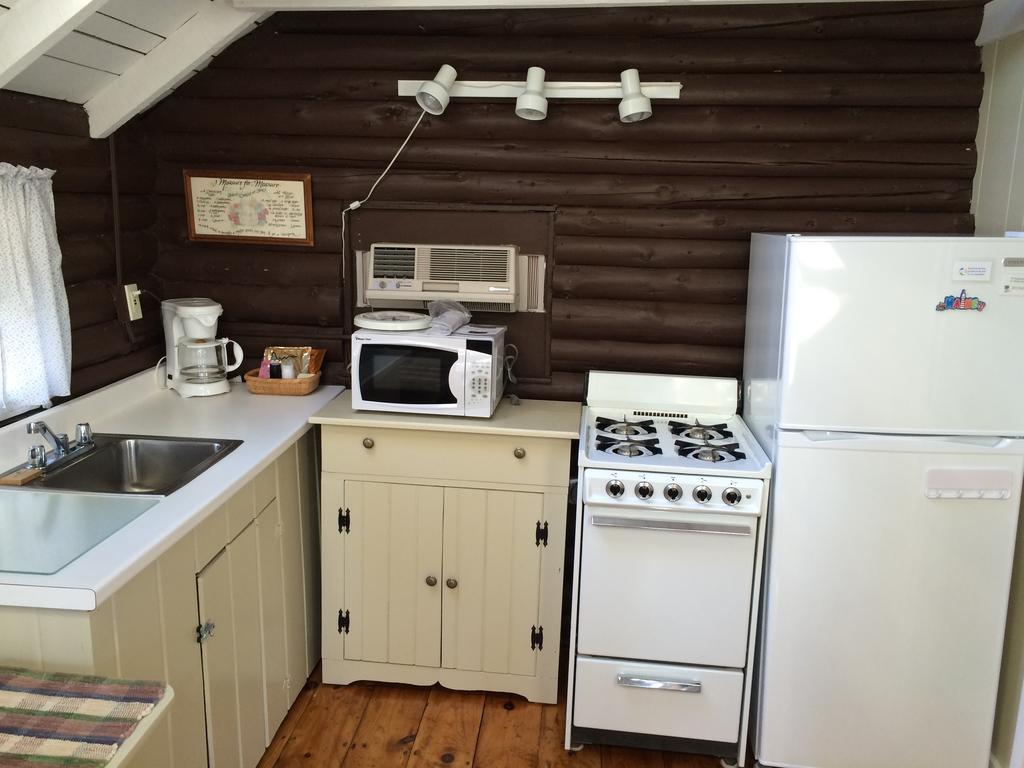 Pine Grove Cottages Линкольнвилл Экстерьер фото